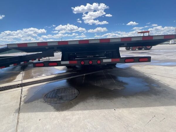 2024 PJ 102"x26' Deckover Power Tilt Trailer - Image 9