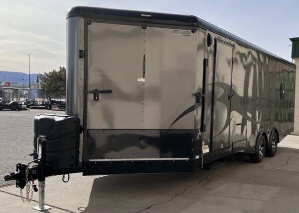 2023 TNT 8.5'X28' Enclosed Sled Trailer - Image 3