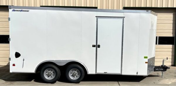 2024 Wells Cargo Fast Track 8.5'x16' Enclosed Trailer - Image 3