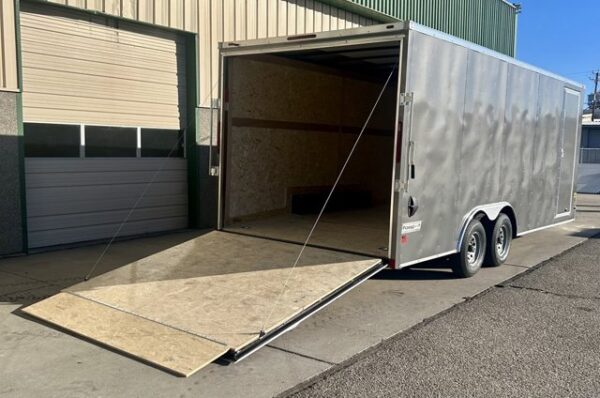 2024 Haulmark 8.5'x'20' 10K Enclosed Cargo Trailer - Image 7