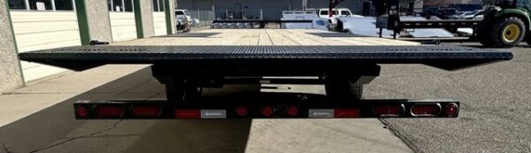 2025 Iron Bull 102"x24' Deckover Power Tilt Trailer - Image 9