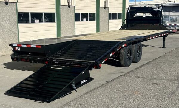 2025 PJ 20+5 Low Pro Gooseneck Trailer - Image 9