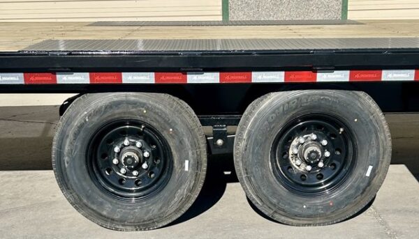 2025 Iron Bull 102"x24' Deckover Power Tilt Trailer - Image 8