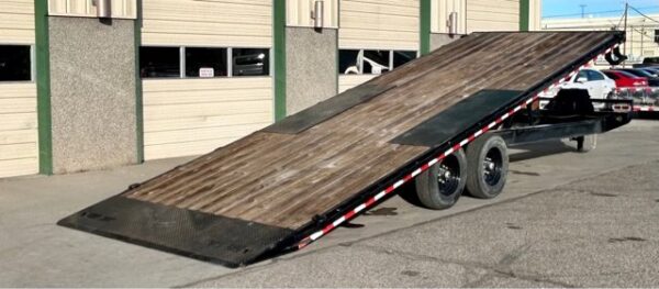 2023 Iron Bull 102"x24' Deckover Power Tilt Trailer - Image 9